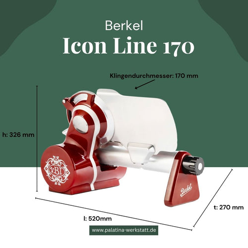 Abgebildet ist die Berkel Icon Line 170 in rot mit handgefertigtem Einlegebrett aus Eichenholz (30x20cm) mit den Maßen: Höhe 326 mm, Länge 520 mm, Tiefe 270 mm, Klingendurchmesser 170 mm. Mehr auf palatina-werkstatt.de.