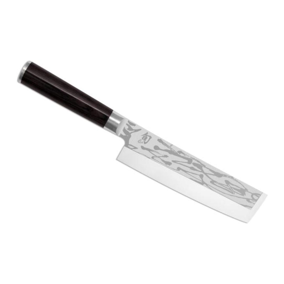 Das Shun Pro Sho VG-2007 Usuba "THE MAGIC KAI WISHLIST 2025" ist ein japanisches Gemüsemesser mit einer aufwendig gemusterten, geraden Klinge, einer einseitig geschliffenen Schneide und einem dunklen Holzgriff.