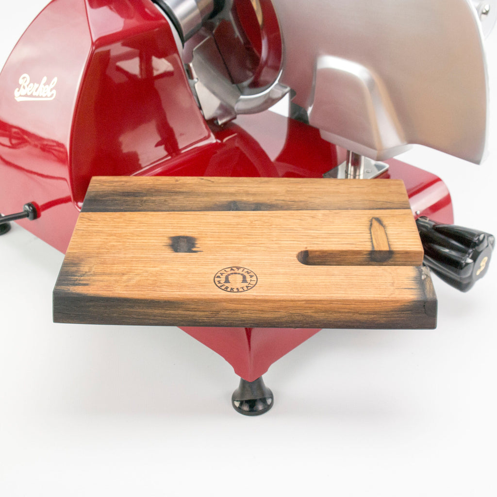 Berkel Aufschnittmaschine Pro Line XS 30 Rot, Der Profi Allesschneider für Ihre Küche + 100% handgefertigtes Fassholzbrett Unikat