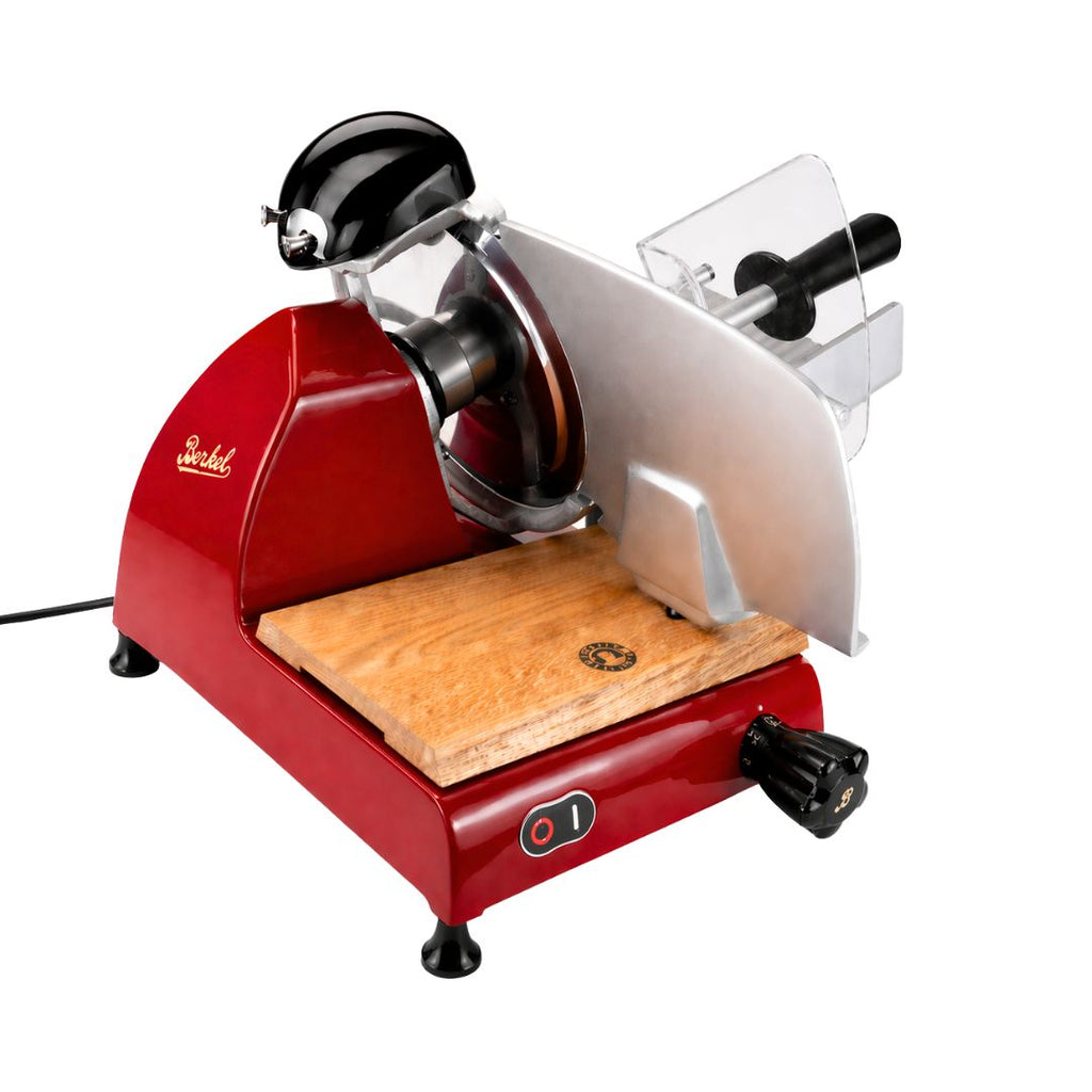 Die Berkel Red Line 250 Rot Aufschnittmaschine ist eine kompakte, leistungsstarke und präzise Fleischschneidemaschine mit 14 Schneideinstellungen, integriertem Schärfer und Palatina-Schneidebrett.
