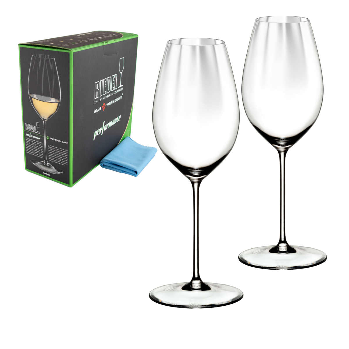 Eine Kiste Weißweinglas Riedel Performance Sauvignon Blanc 2er Set mit Poliertuch, beschriftet mit „Performance“, mit dem Bild eines gefüllten Sauvignon Blanc-Glases, begleitet von zwei klaren, leeren Weingläsern mit langem Stiel. Neben der Kiste ist auch ein kleines blaues Poliertuch zu sehen.